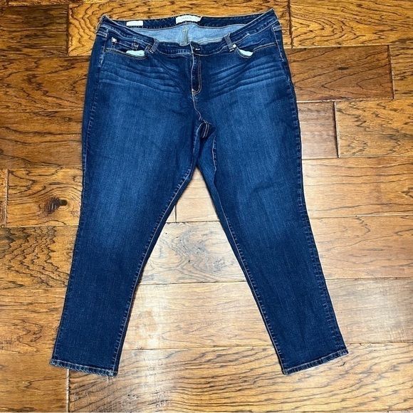 Torrid boyfriend denim jeans - Picture 3 of 7